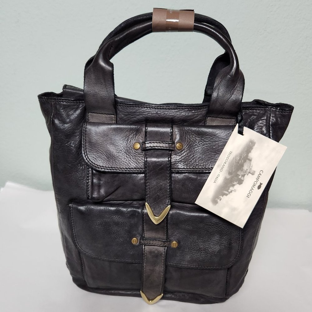 Campomaggi Black Leather messenger shoulder bag gold trim